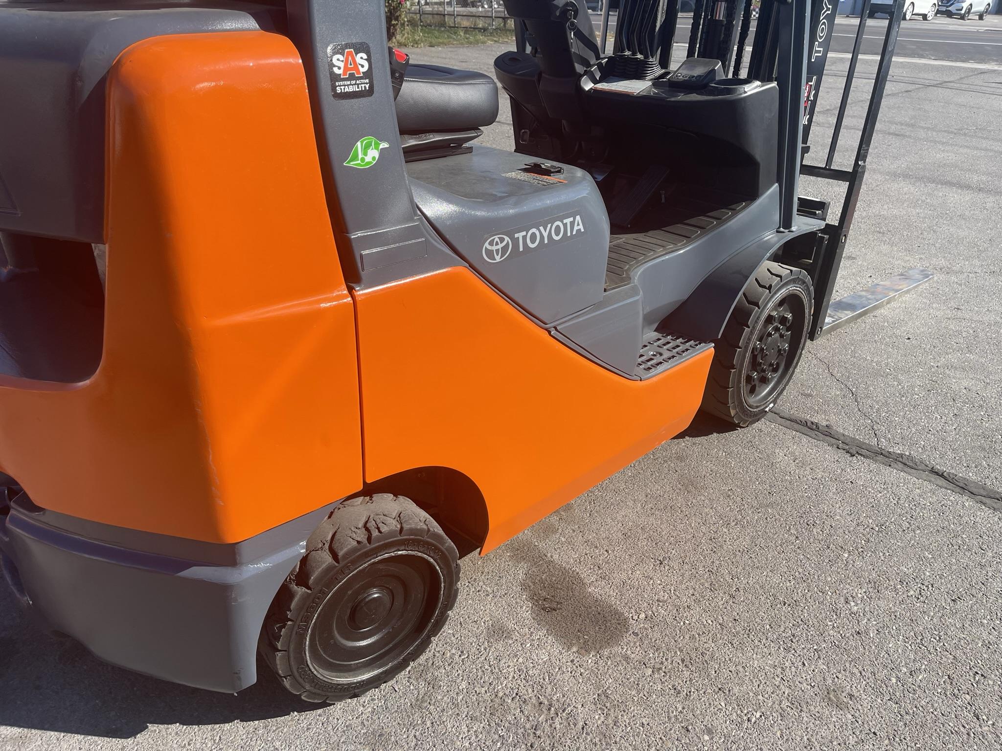 8FGC25 FORKLIFT Dogface Heavy Equipment Sales Dogface Heavy