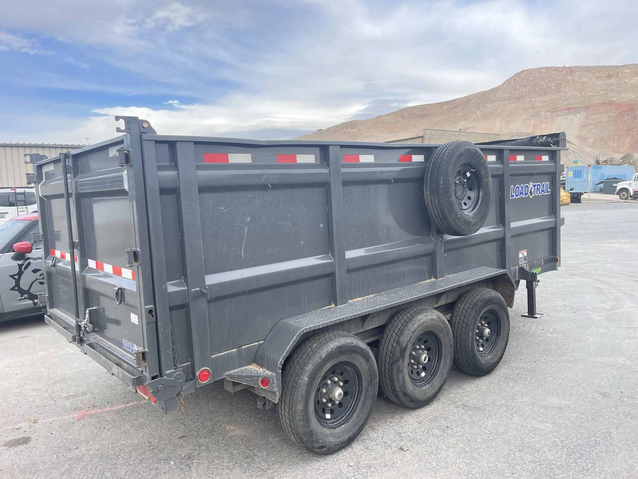 TRIPLE AXLE DUMP TRAILER Dogface Heavy Equipment Sales Dogface