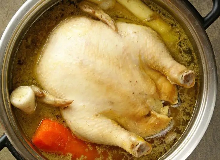 How to Boil Chicken for Dogs (Cooking Resources and Tips)