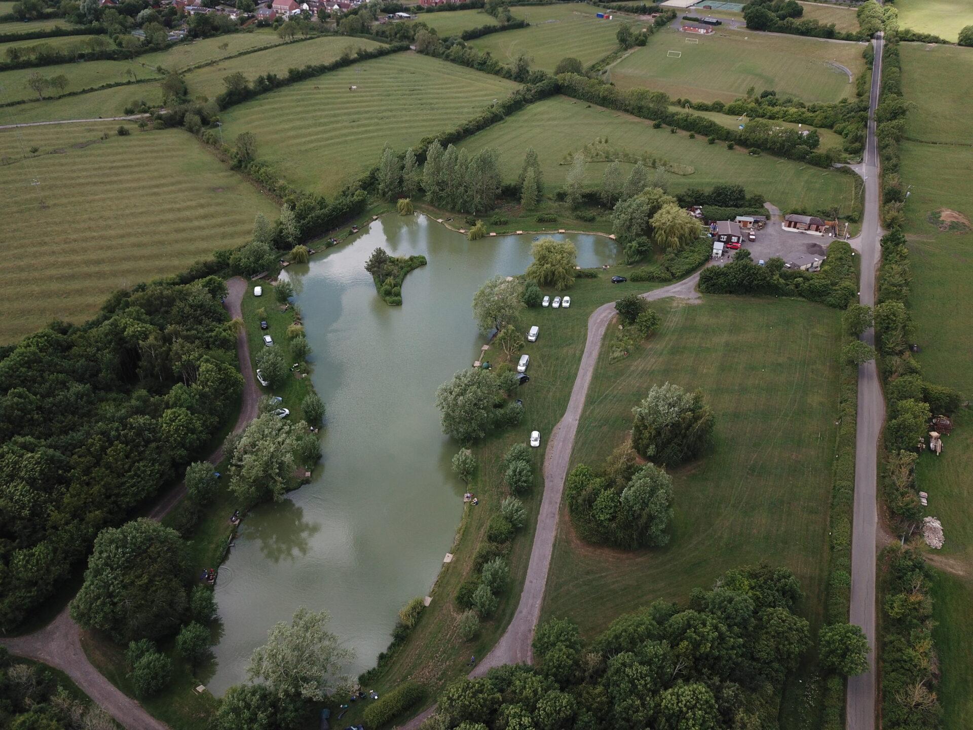 Willow Lake Dog Lane Fishery Fishing, Caravan & Camping Park in
