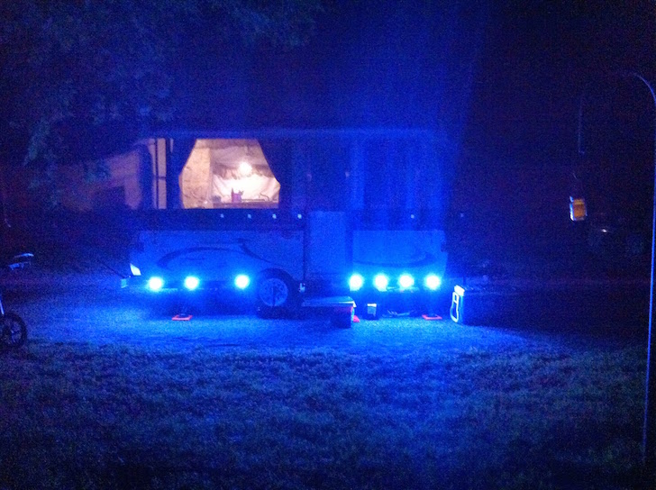 Pop Up Trailer With Powerful LED Lights For Nighttime Fun