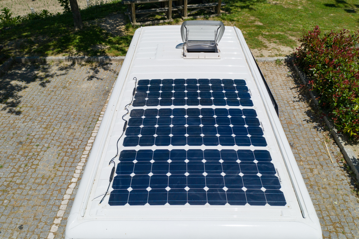 How To Hook Up Solar Panels To RV Batteries Do It