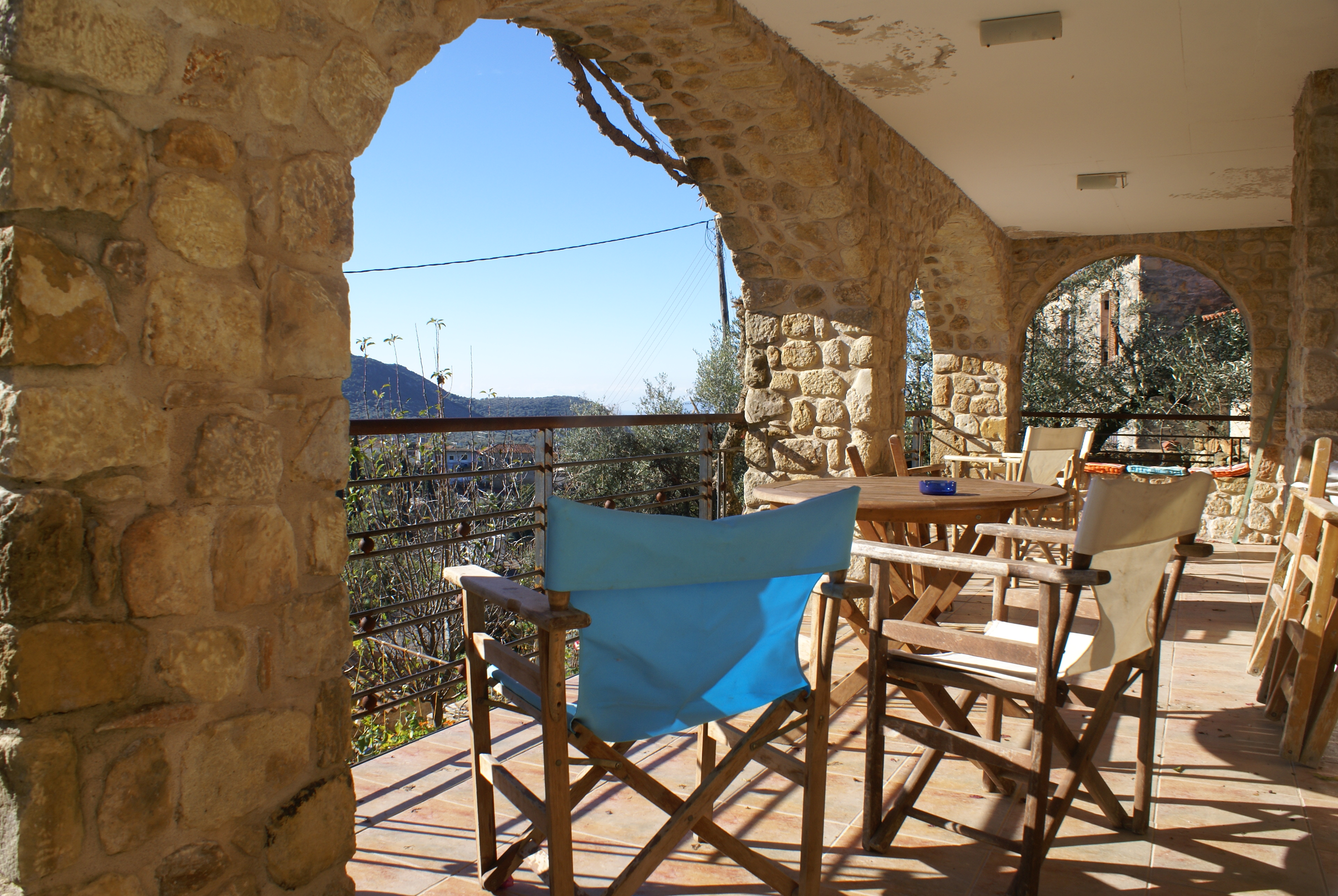 peloponneseapartmentsrentmanikalamatadoloikitriesstoupa