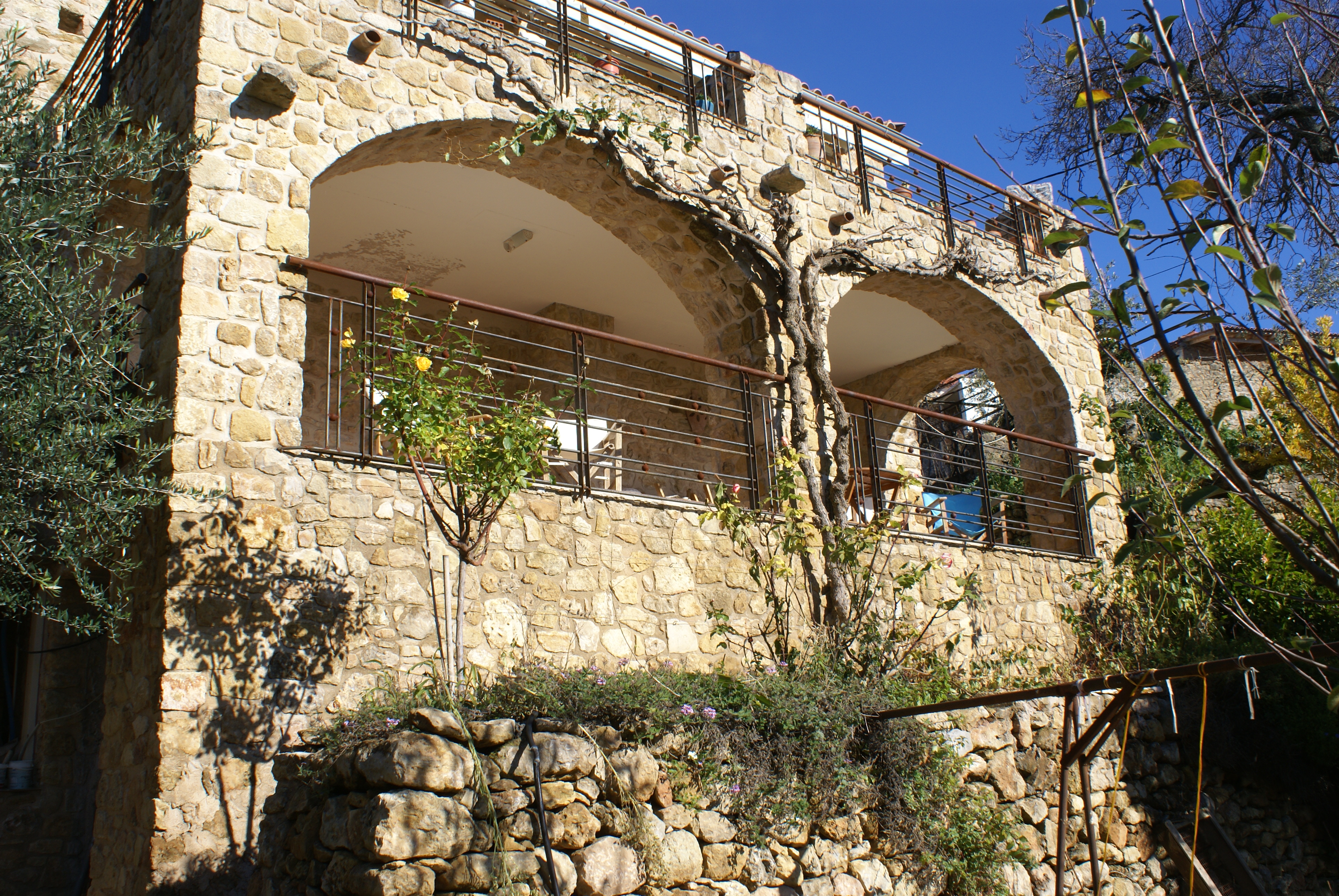 peloponneseapartmentsrentmanikalamatadoloikitriesstoupa