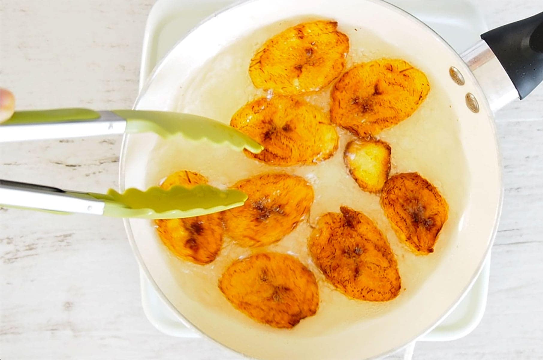 Fritos Maduros Recipe and Video of the Best Fried Ripe Plantains