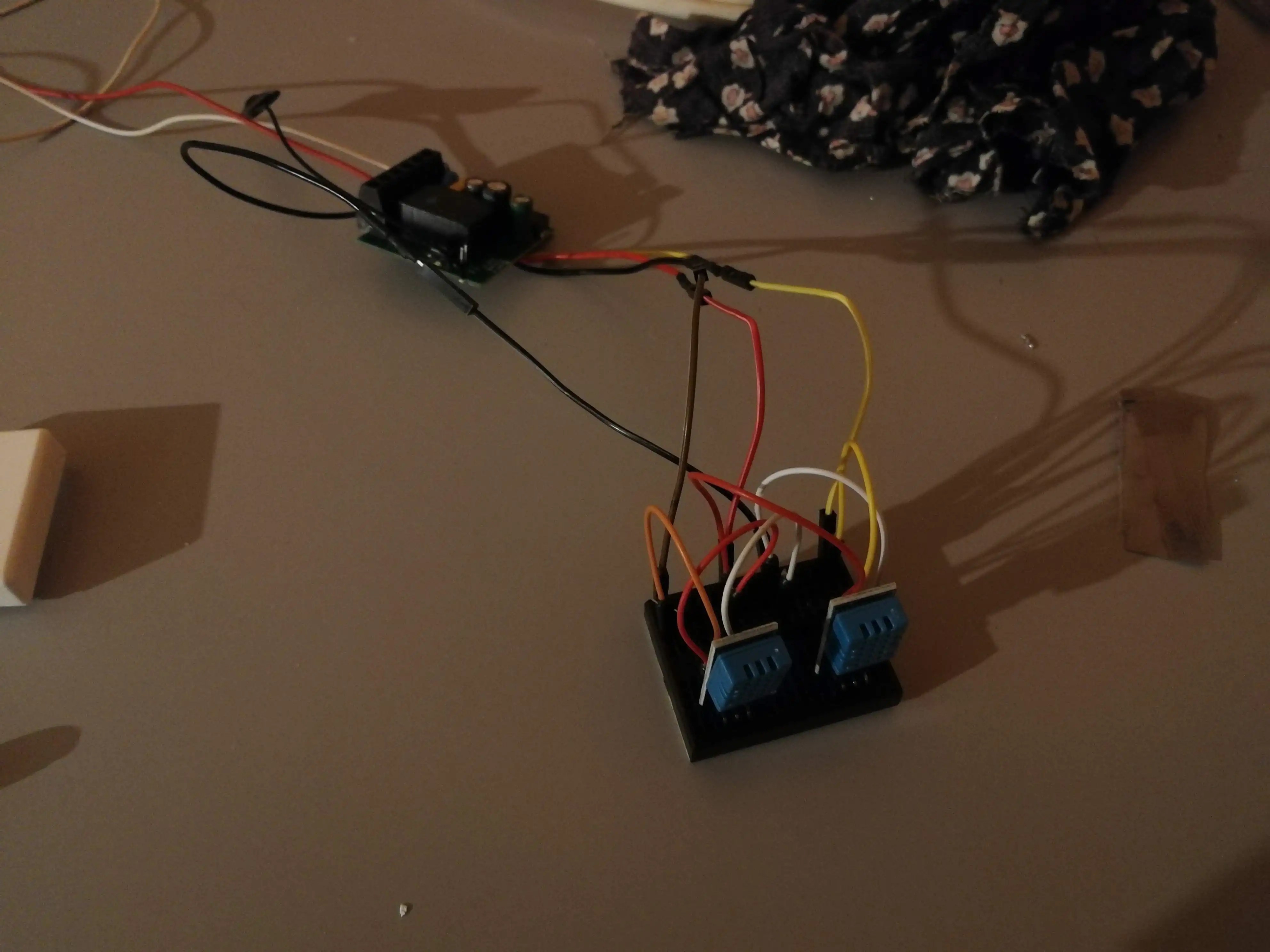 Home Automation System Temperature sensor with SONOFF mini Two sensors