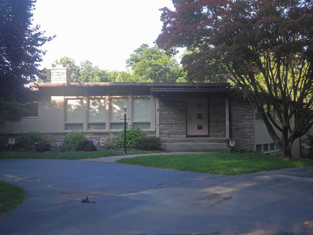 Wallace J. Wolf Jrs. Home, Irondequoit, NY Don Hershey, Architect
