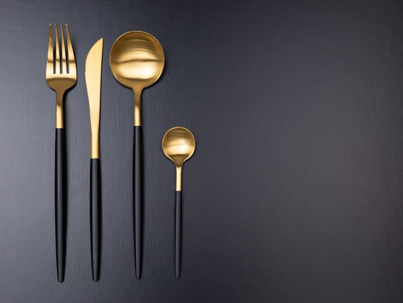 Riconoscere le posate a tavola scegliendo sempre quelle giuste Donna