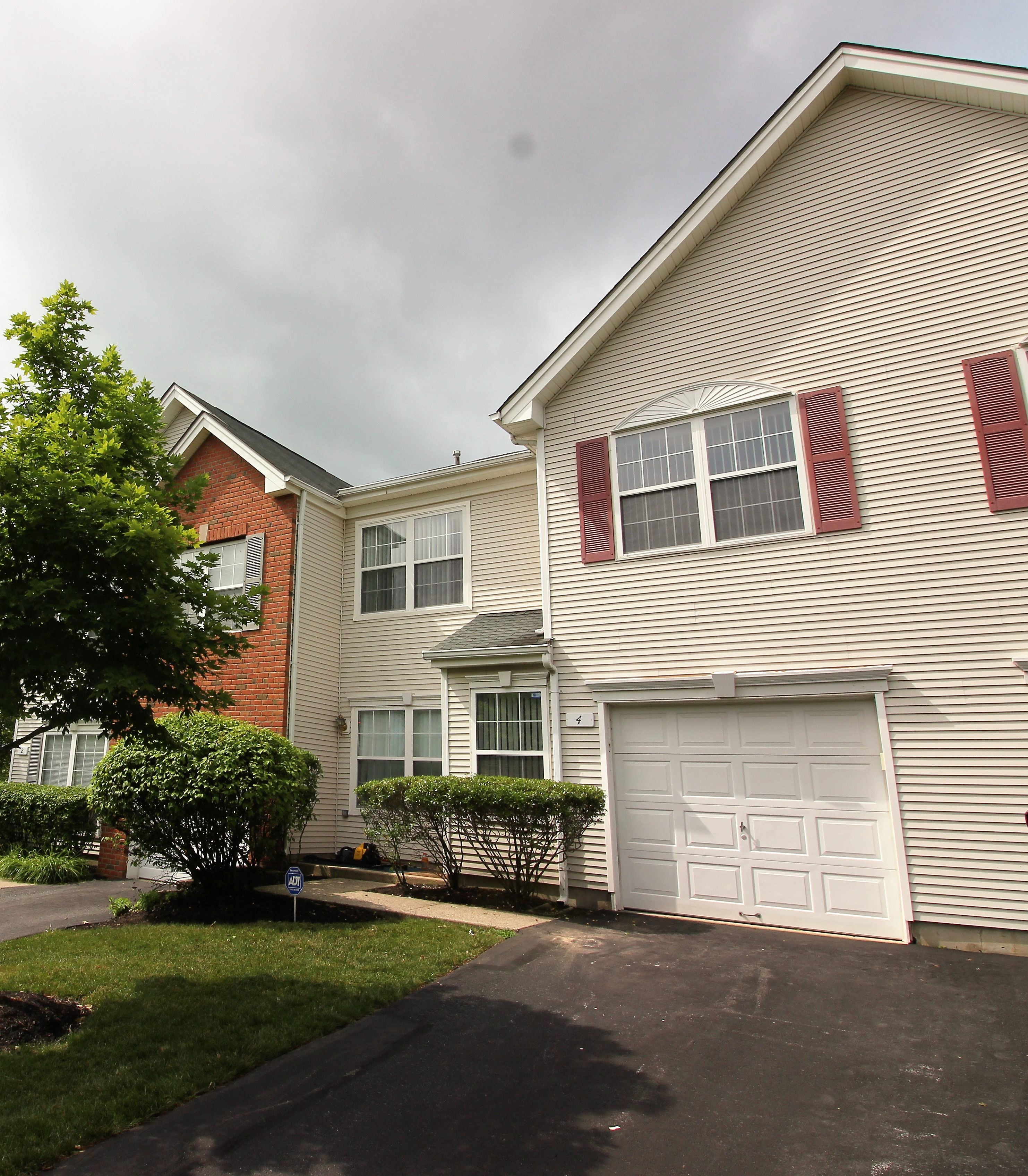 4 Windsong Circle East Brunswick Windsong Community Townhome for Sale