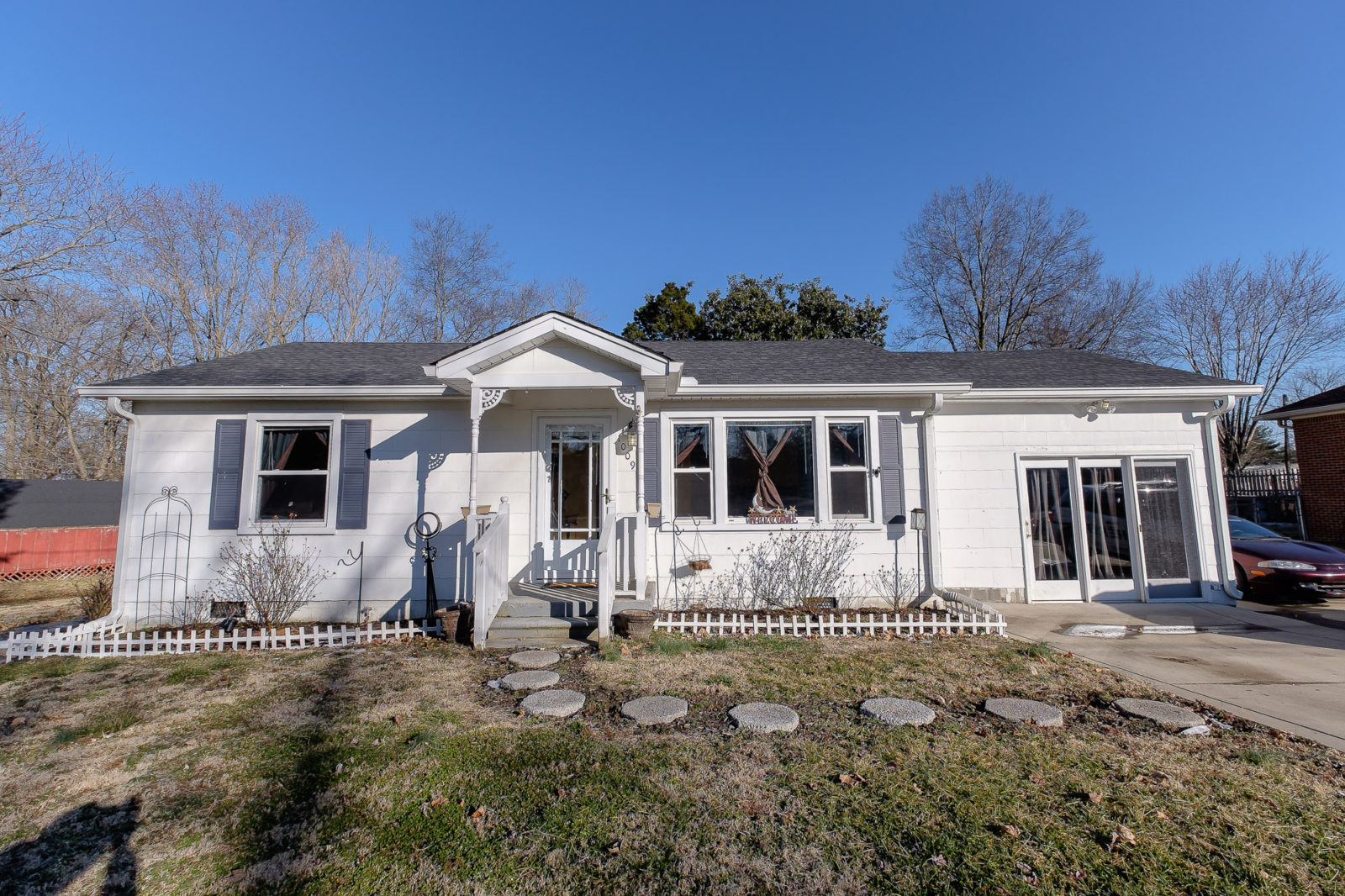 Gallatin TN Real Estate Listing 1009 Edgewood Dr Don Wright Designs