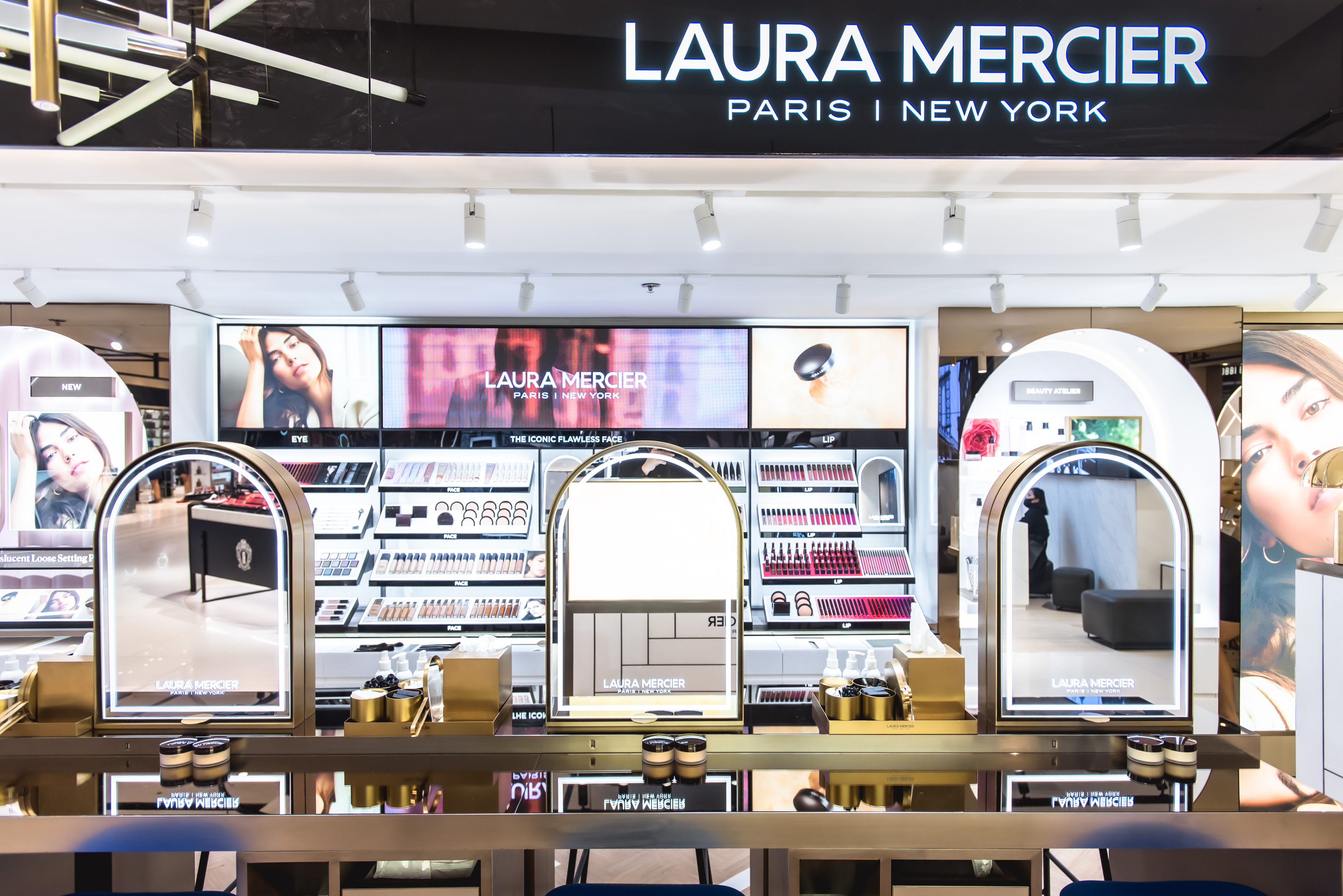 Laura Mercier ดีไซน์ใหม่กับความงดงามหรูหราคลาสสิกสไตล์มหานครนิวยอร์ก