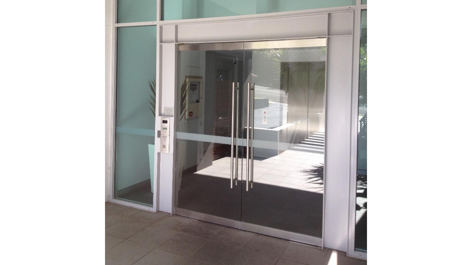 Automatic & Commercial Doors DoorFix Commercial Hardware Wollongong