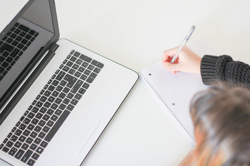 HowtoWriteforaLiving Dorri Olds Writer, Graphic Designer