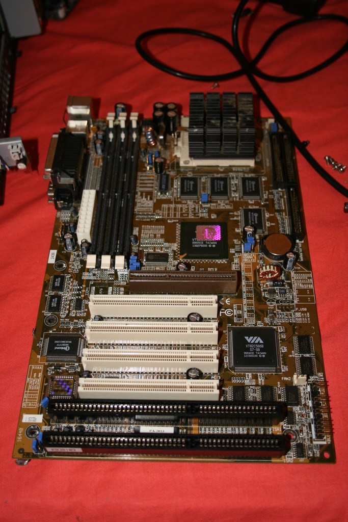 Motherboard problem Change capacitors DotMana