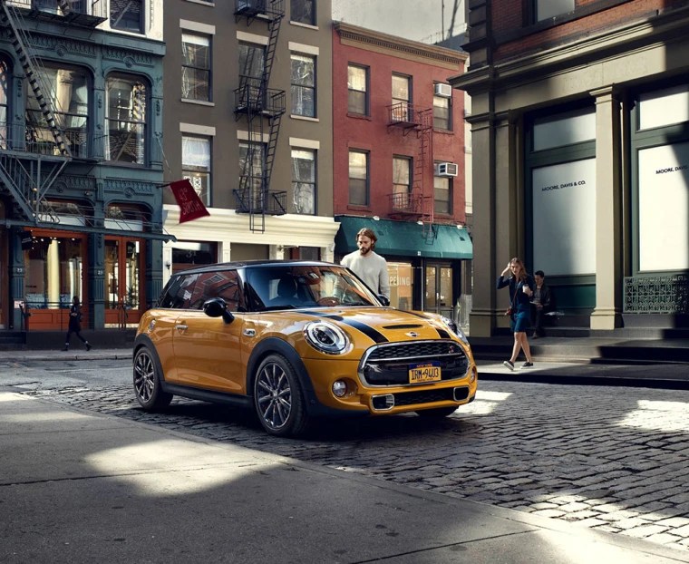 Douglas Park Stirling Authorised MINI Retailer