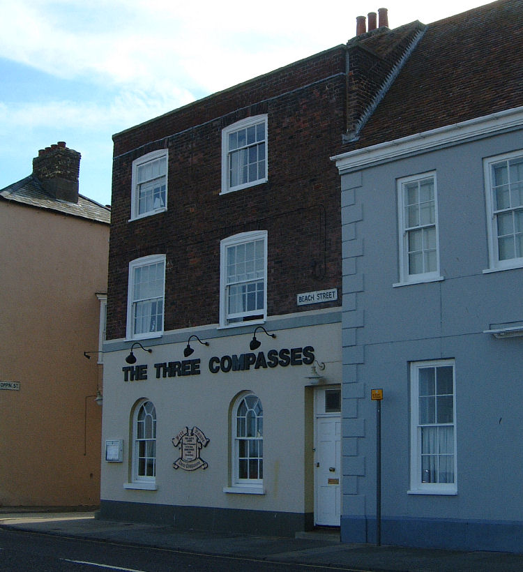 THREE COMPASSES Pubs of Deal