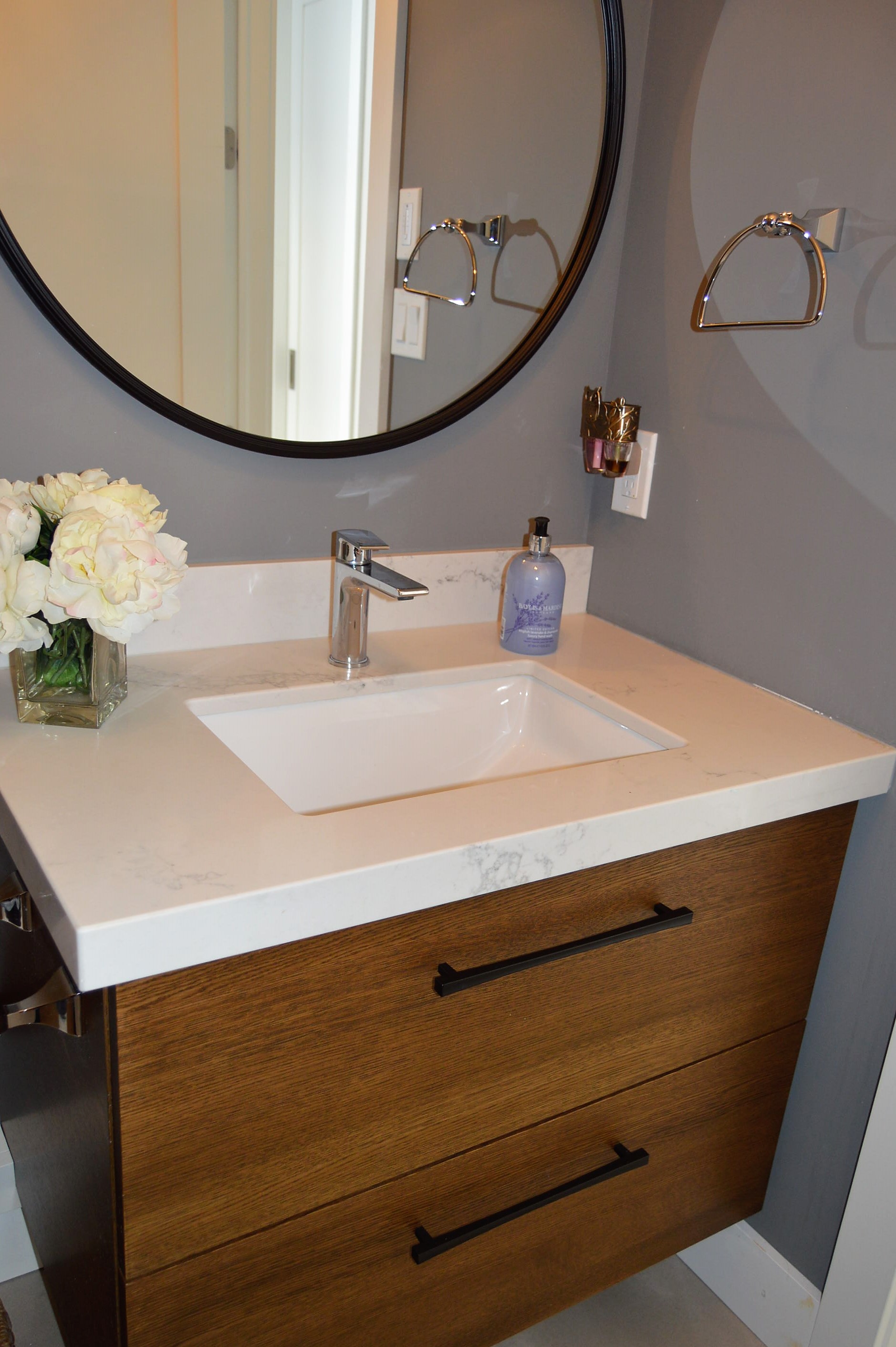 Bathroom Vanities Dowdal and Countertops North Bay, ON P1B