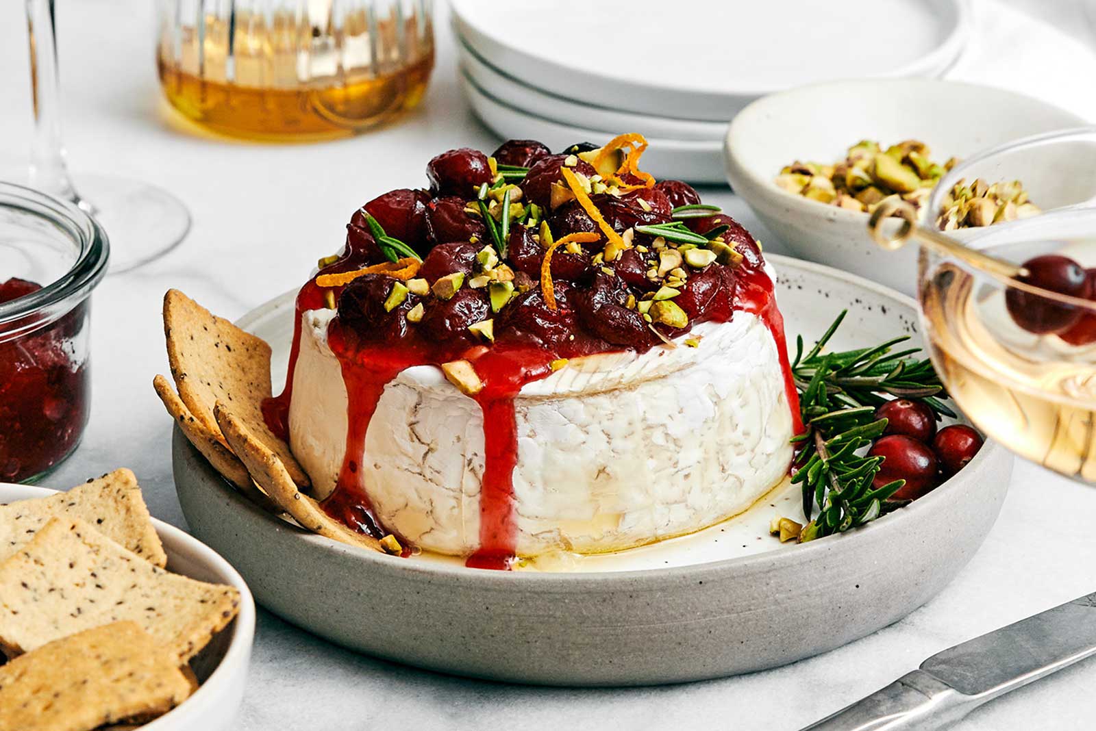 Top 11 Thanksgiving Appetizers: Baked Brie