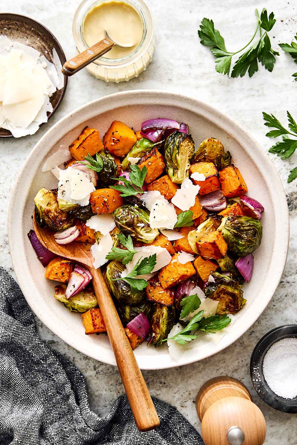 Fall roasted vegetables for the perfect dinner side dish. A bowl of fall roasted vegetables.
