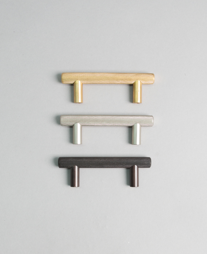 Skyscraper Knurled 10cm Kitchen Door Handle Small