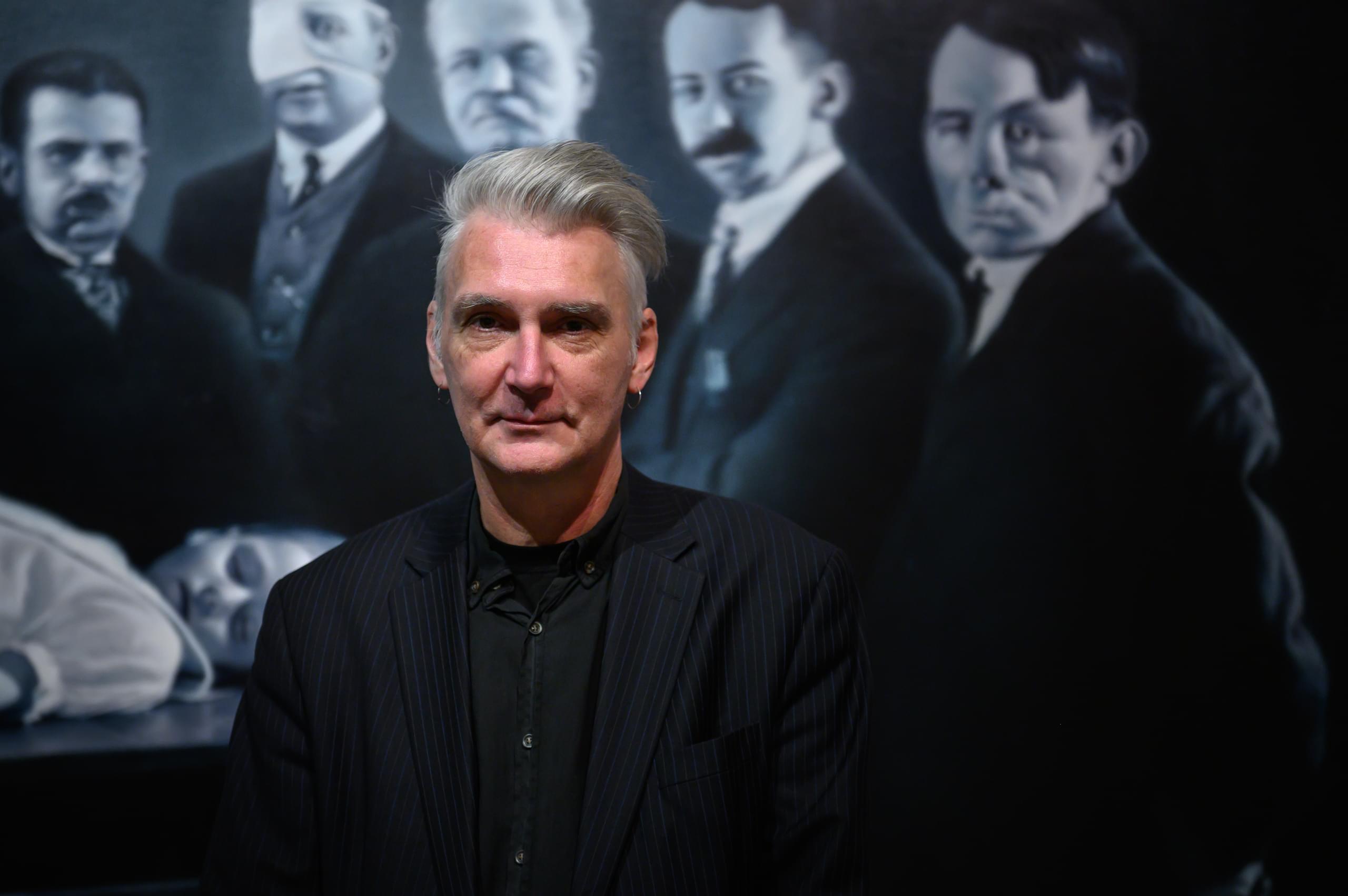 DOX Výstavou Bolest těch druhých s Otto M. Urbanem