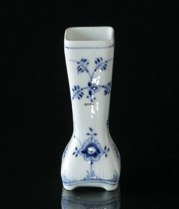 Blue Fluted, Plain, Vase, Royal Copenhagen No. 1438 DPH Trading