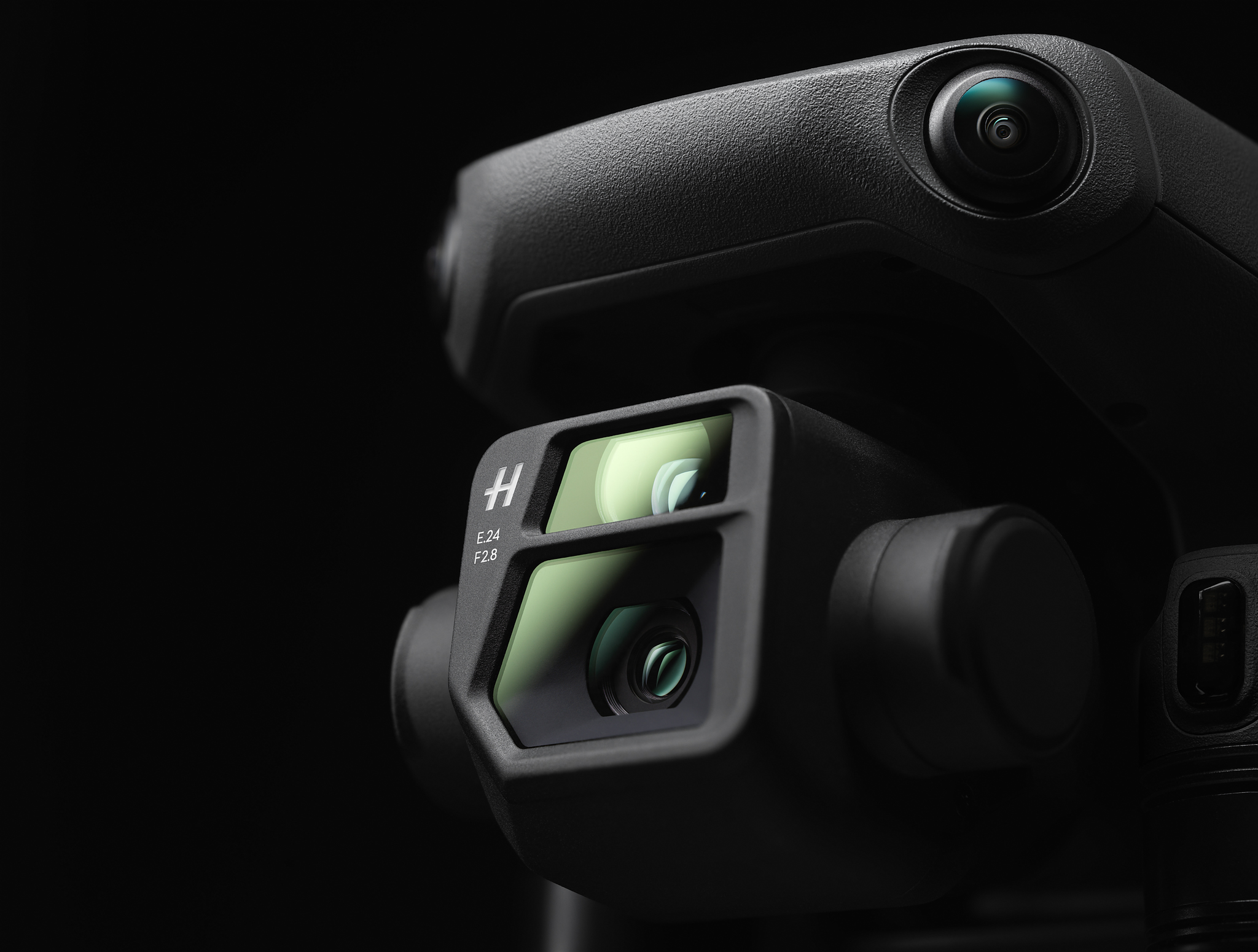 DJI’s Mavic 3 and Mavic 3 Cine drones feature 4/3" CMOS sensor, 28x