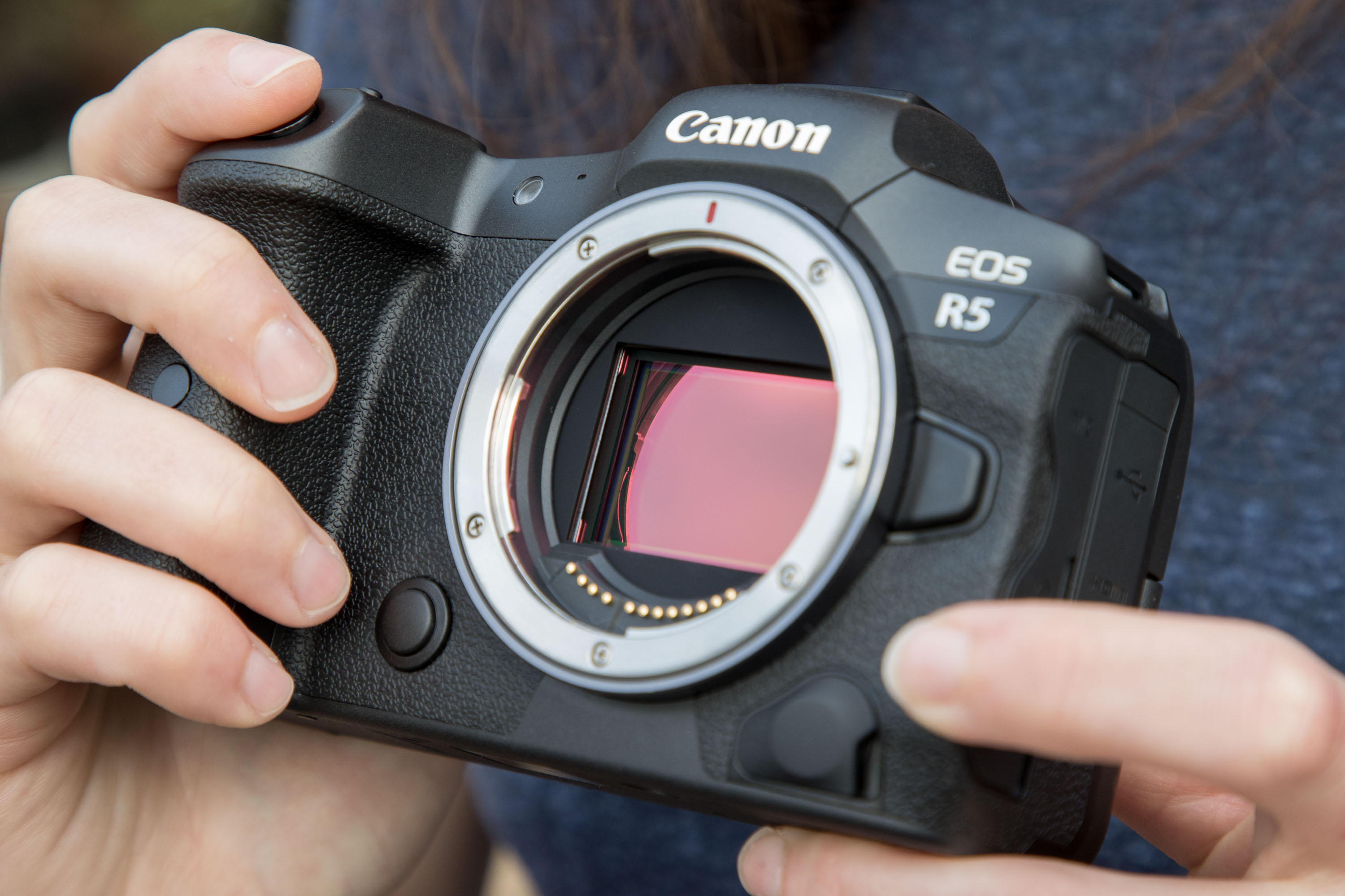 Canon issues 'media alert' clarifying overheating concerns of its EOS