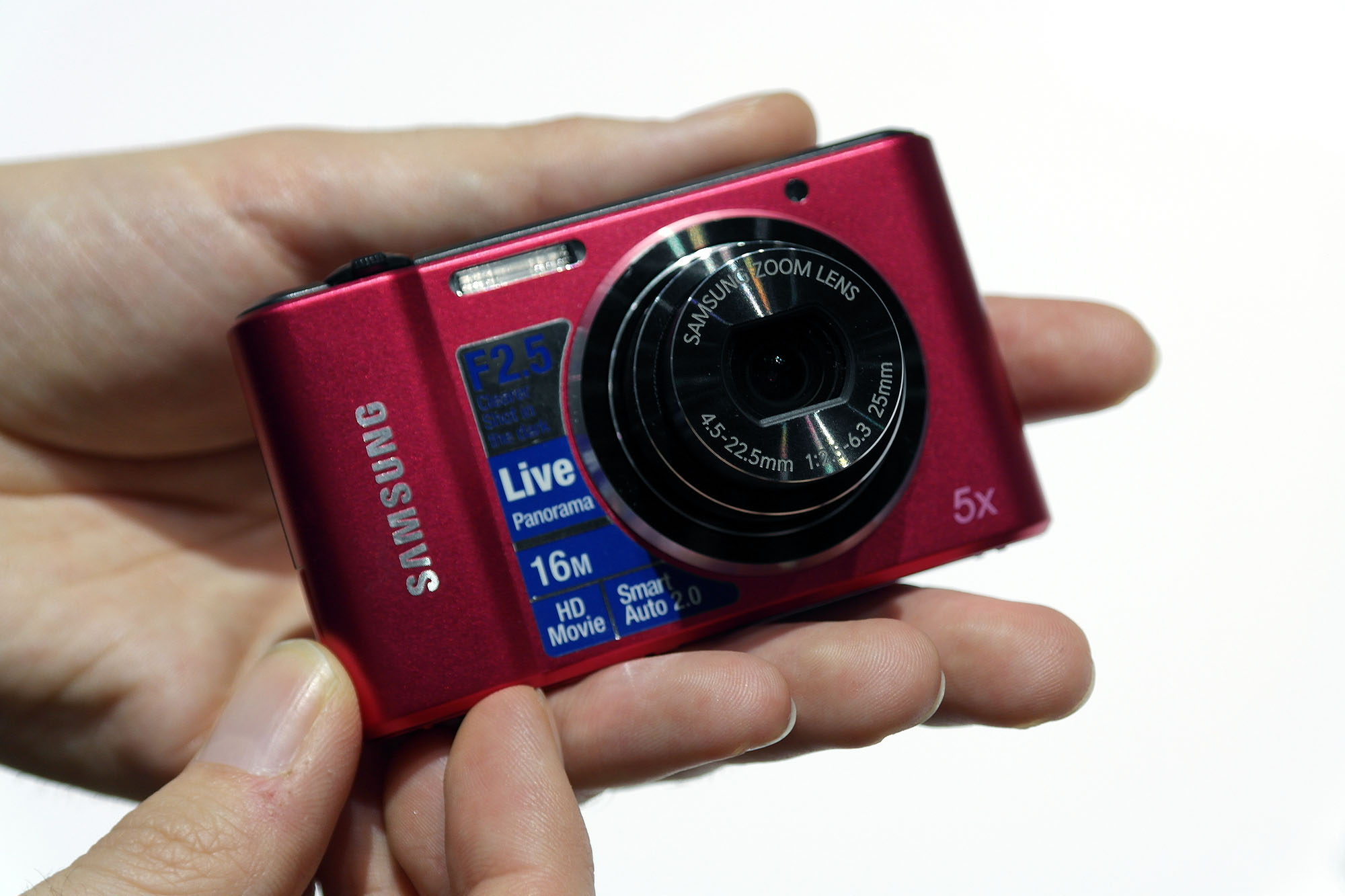 CES 2012: Samsung stand report: Digital Photography Review