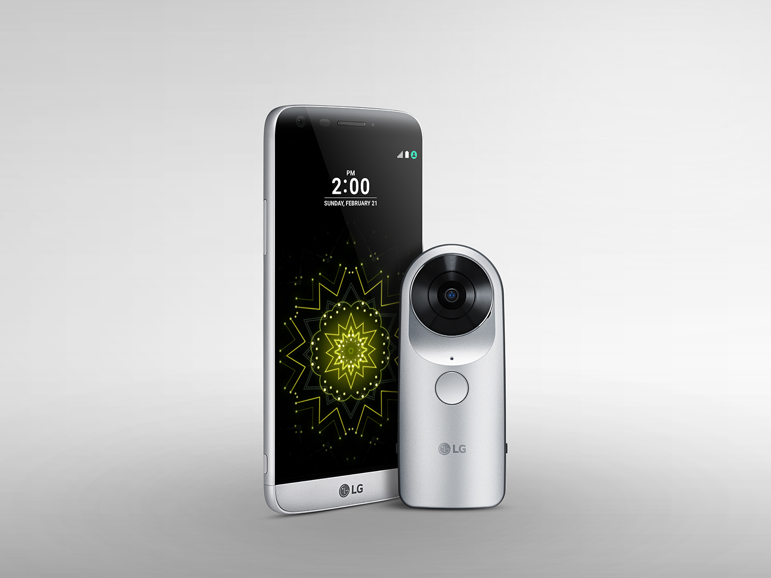 LG 360 CAM captures spherical images optimized for Google Street View