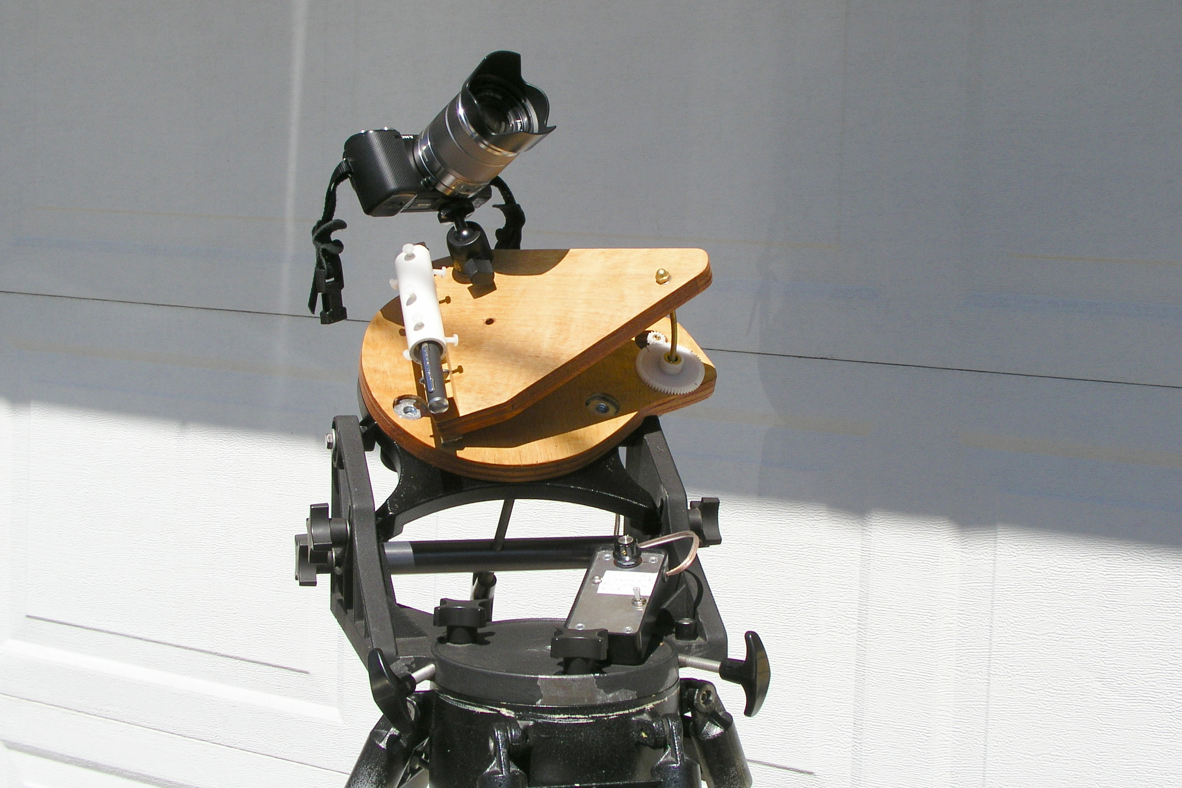 Building & Using a Tracking Mount for Astrophotography Digital