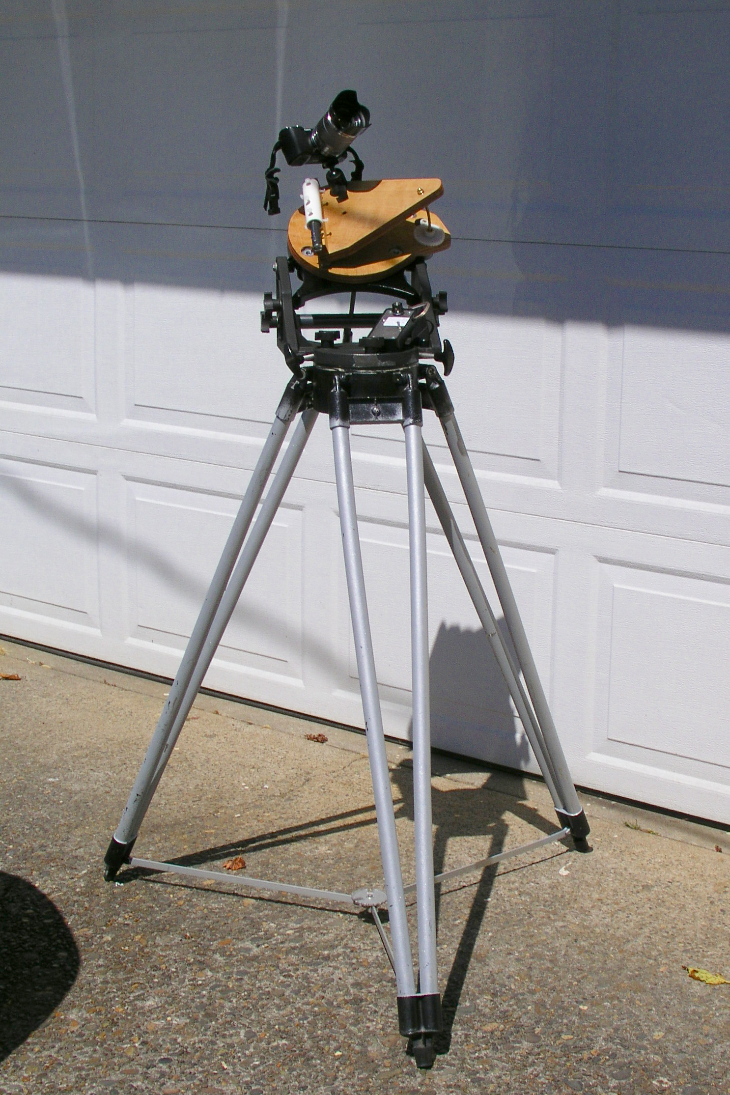 Building & Using a Tracking Mount for Astrophotography Digital