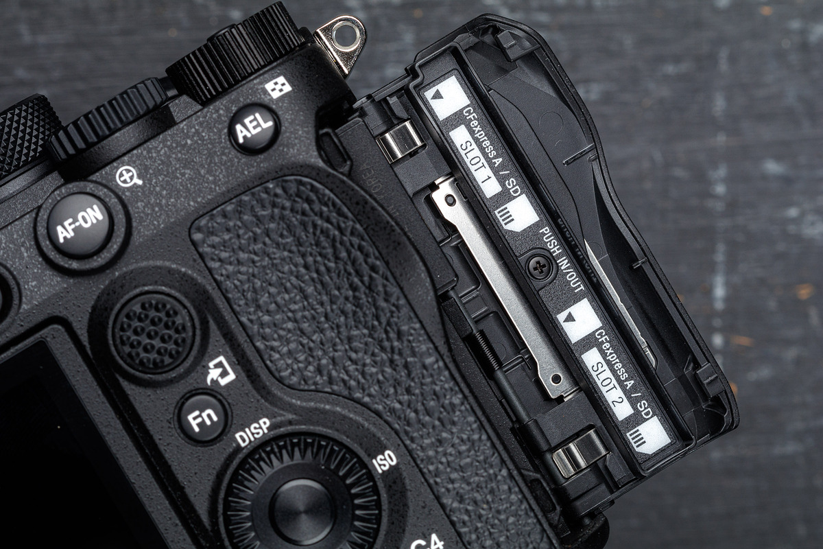 Sony's new 640GB CFexpress Type A card is the highestcapacity to date, but it isn't cheap