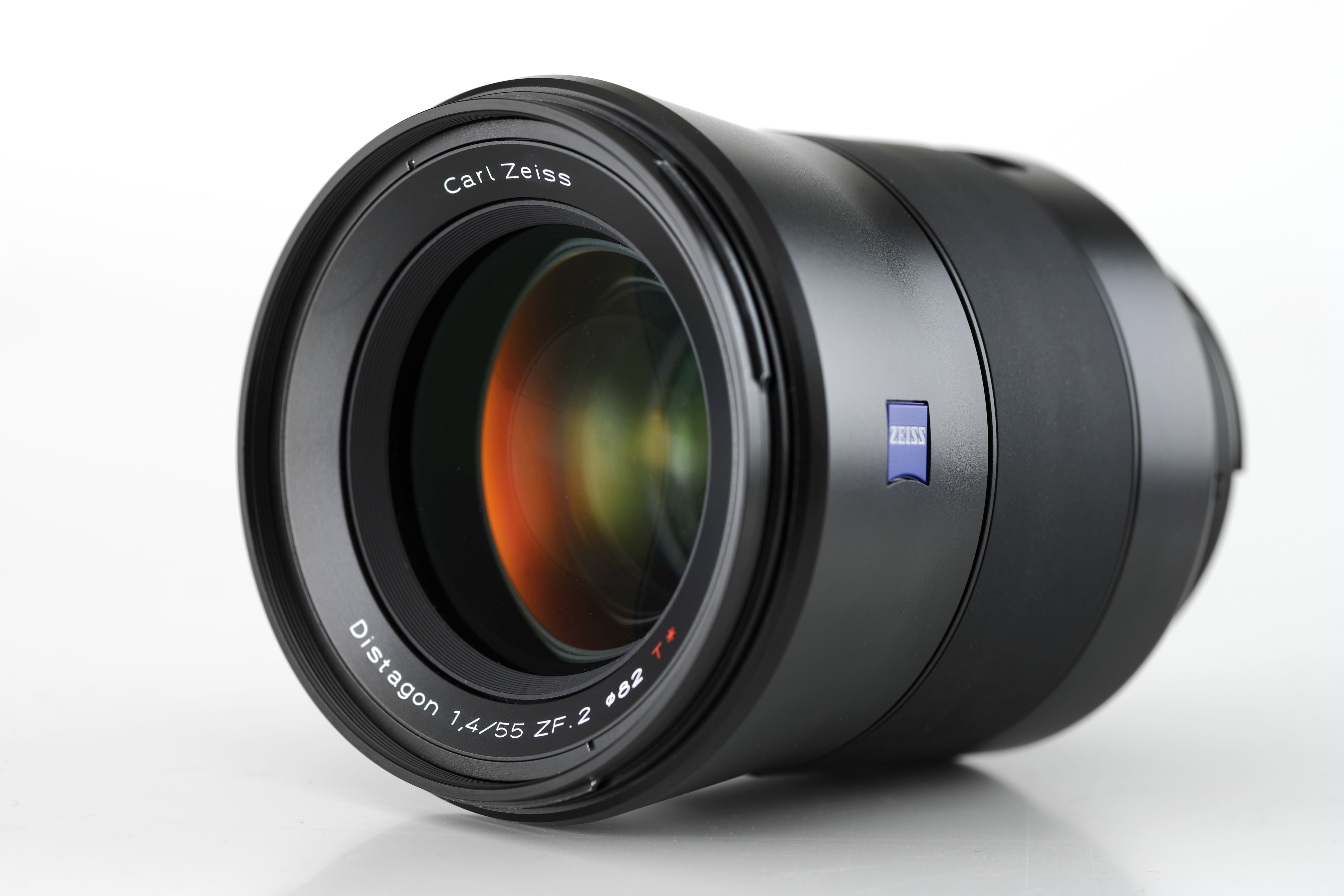 Carl Zeiss preparing 55mm F1.4 for DSLRs and family of lenses for