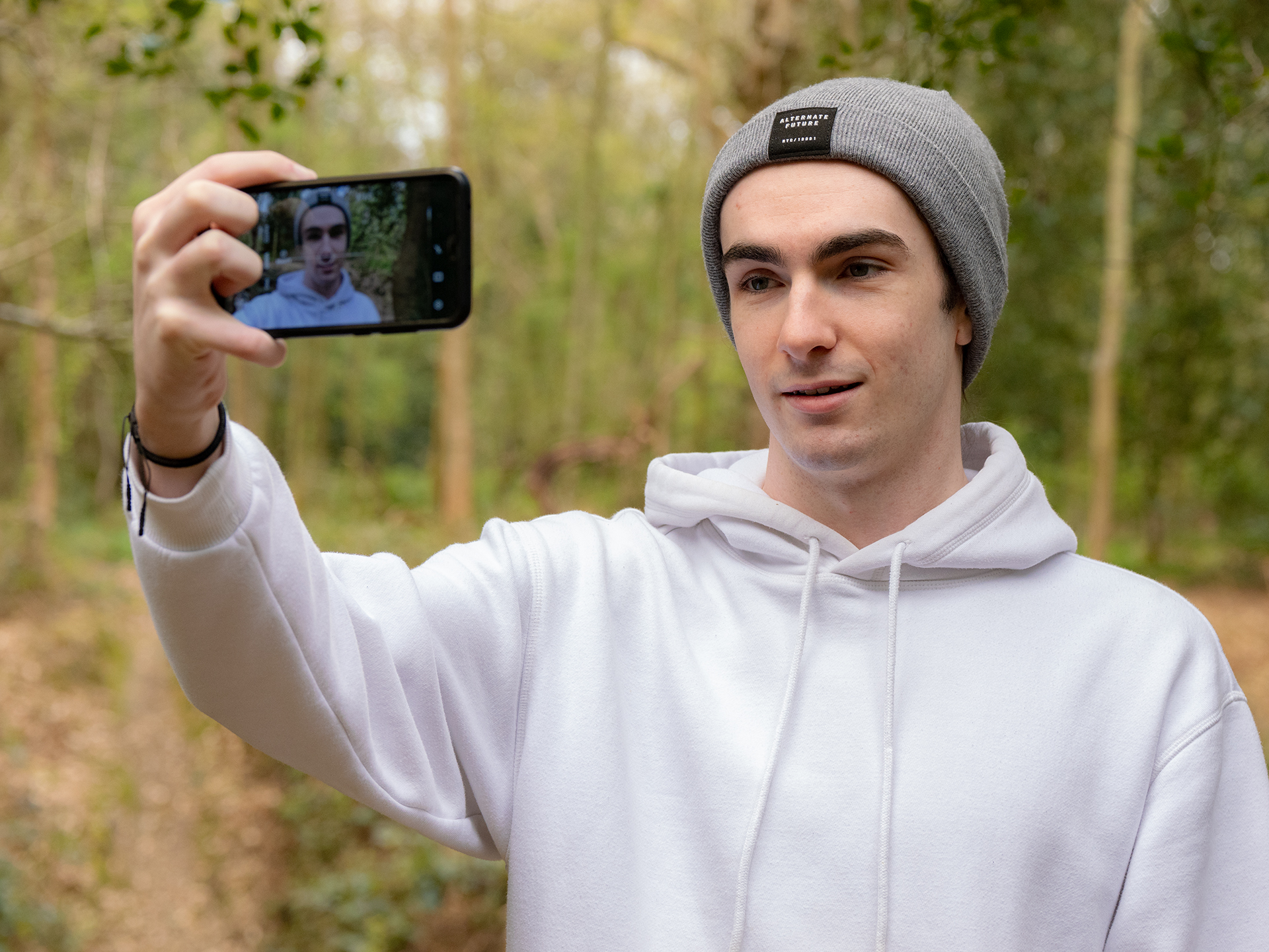 How to turn your smartphone into a better vlogging rig Digital