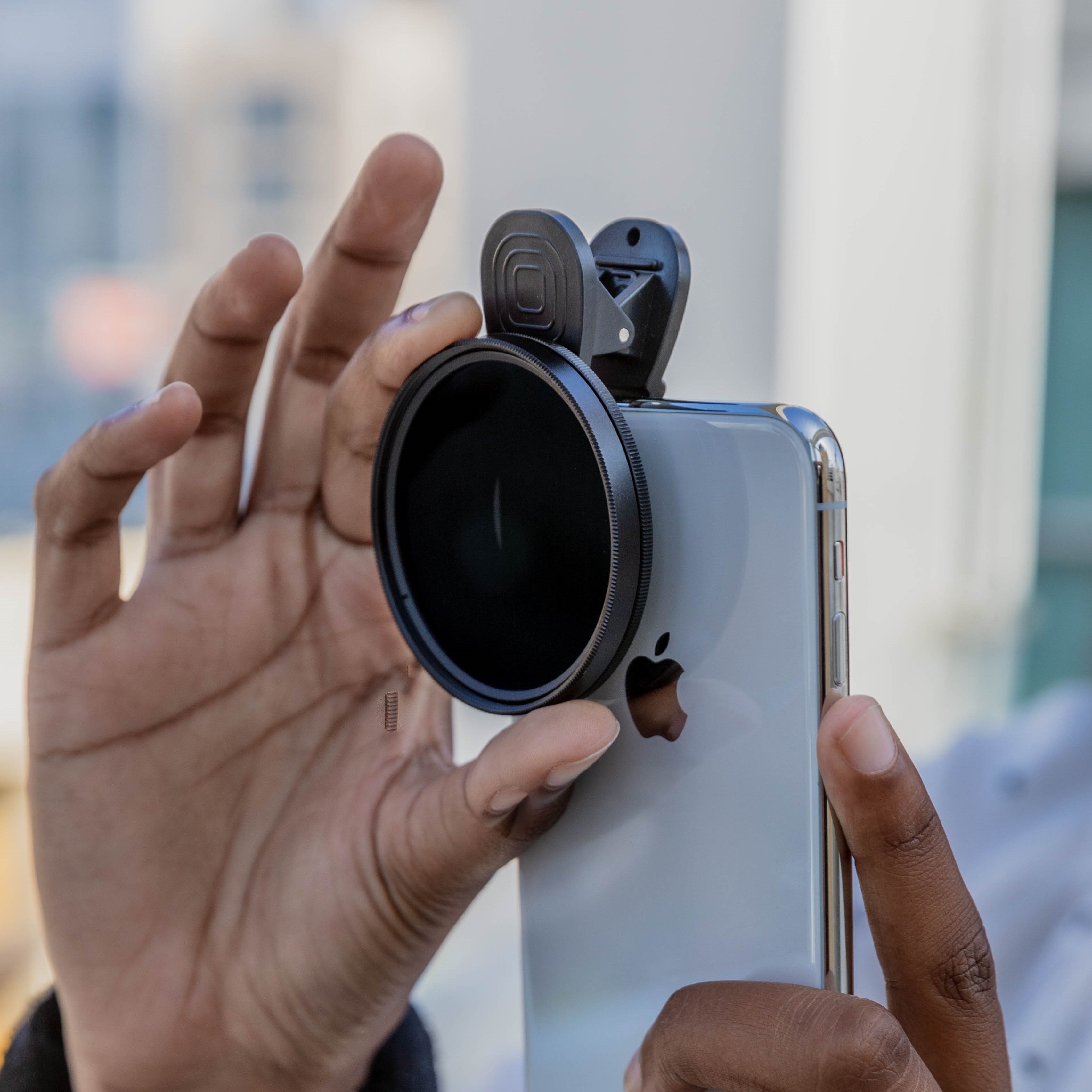 Sandmarc launches hybrid ND/polarization filters for smartphone cameras