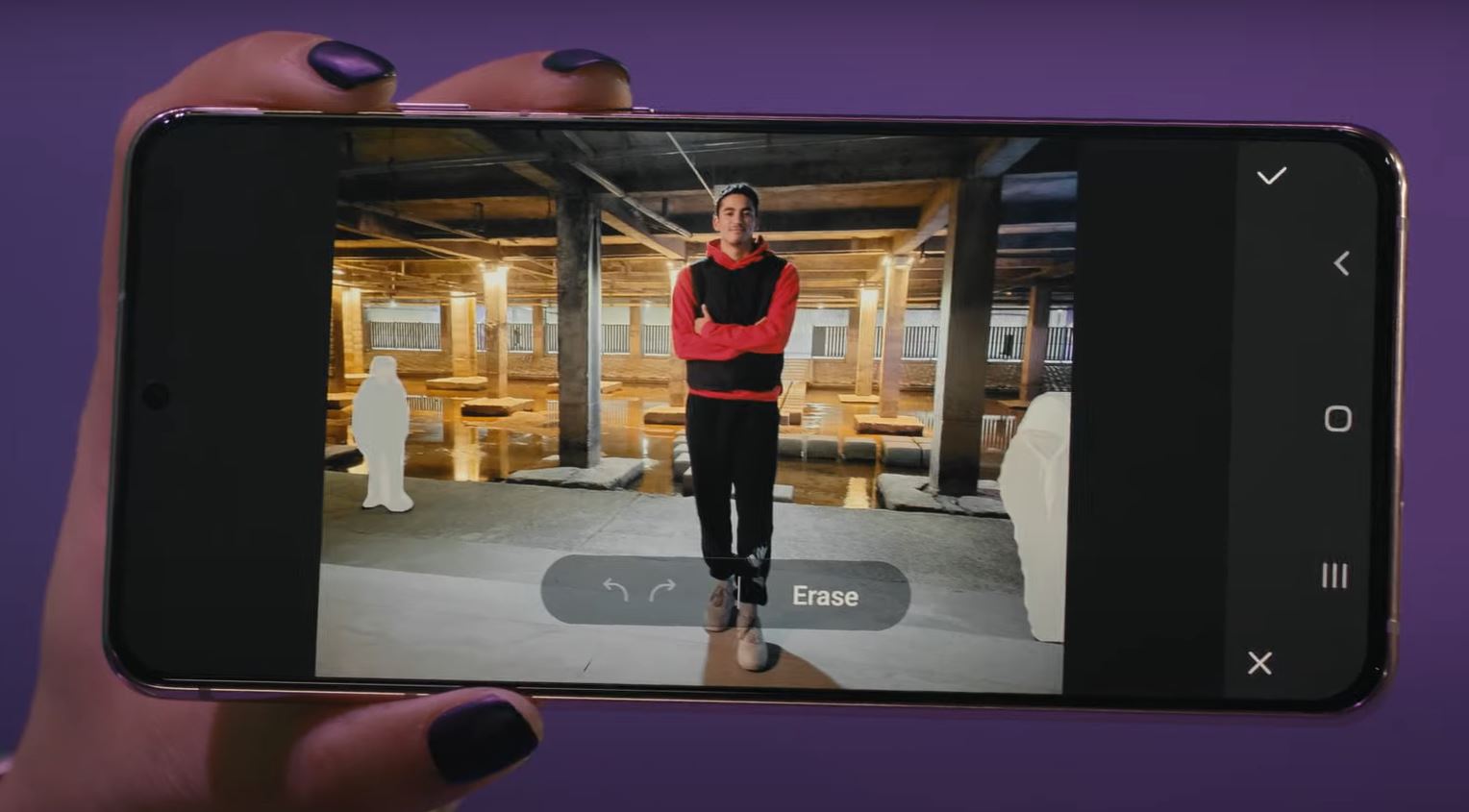 Samsung's new Galaxy S21 phones will include AIpowered object eraser