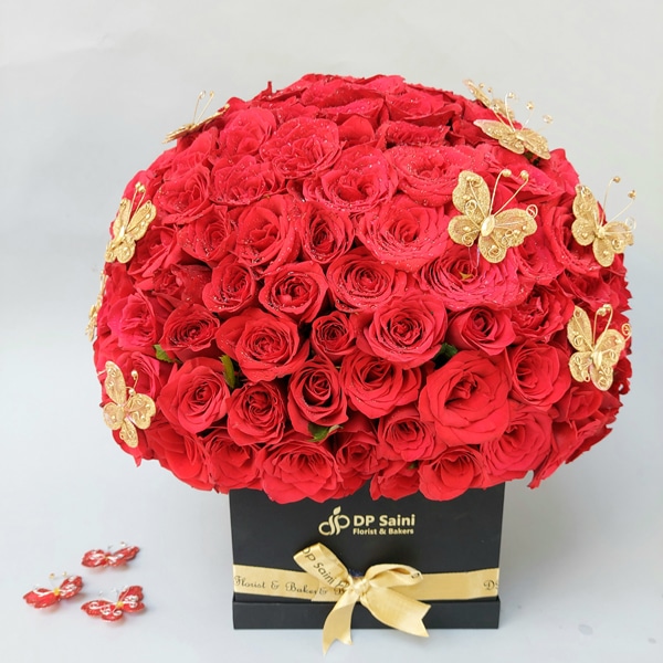 Buy Premium Fresh Bouquet Of 200 Red Roses DP Saini Florist