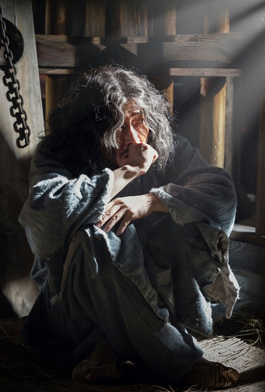 » The Flower in Prison