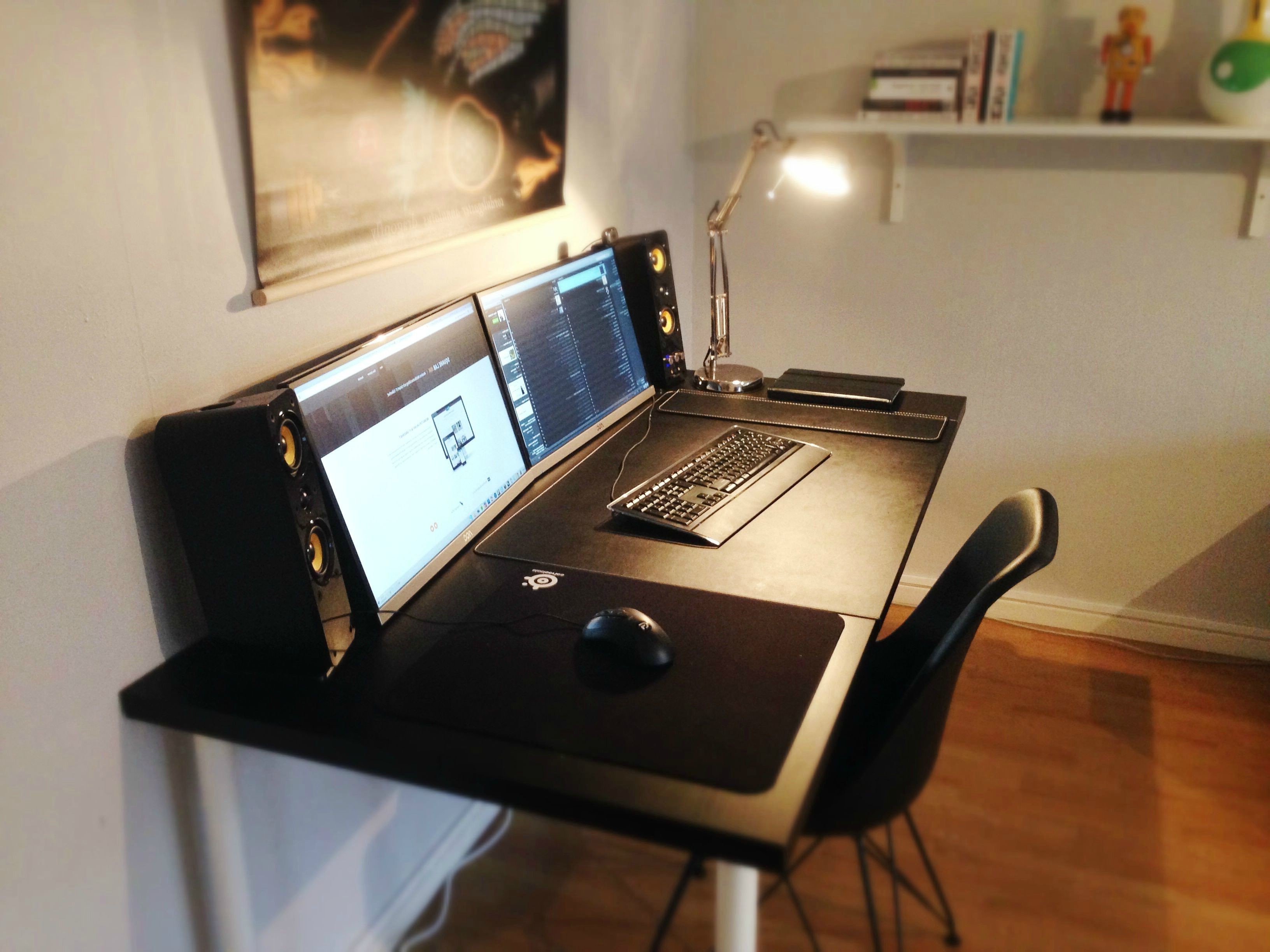 20 The Best Computer Desks for Two Monitors