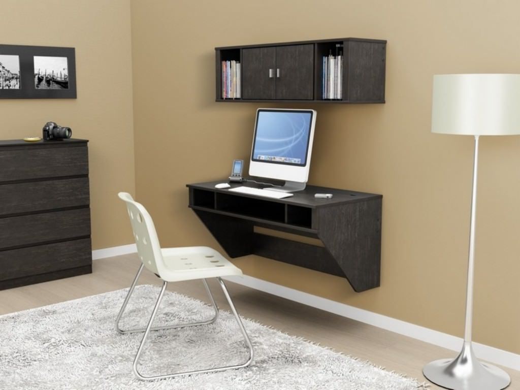 20 Inspirations Computer Desks for Very Small Spaces