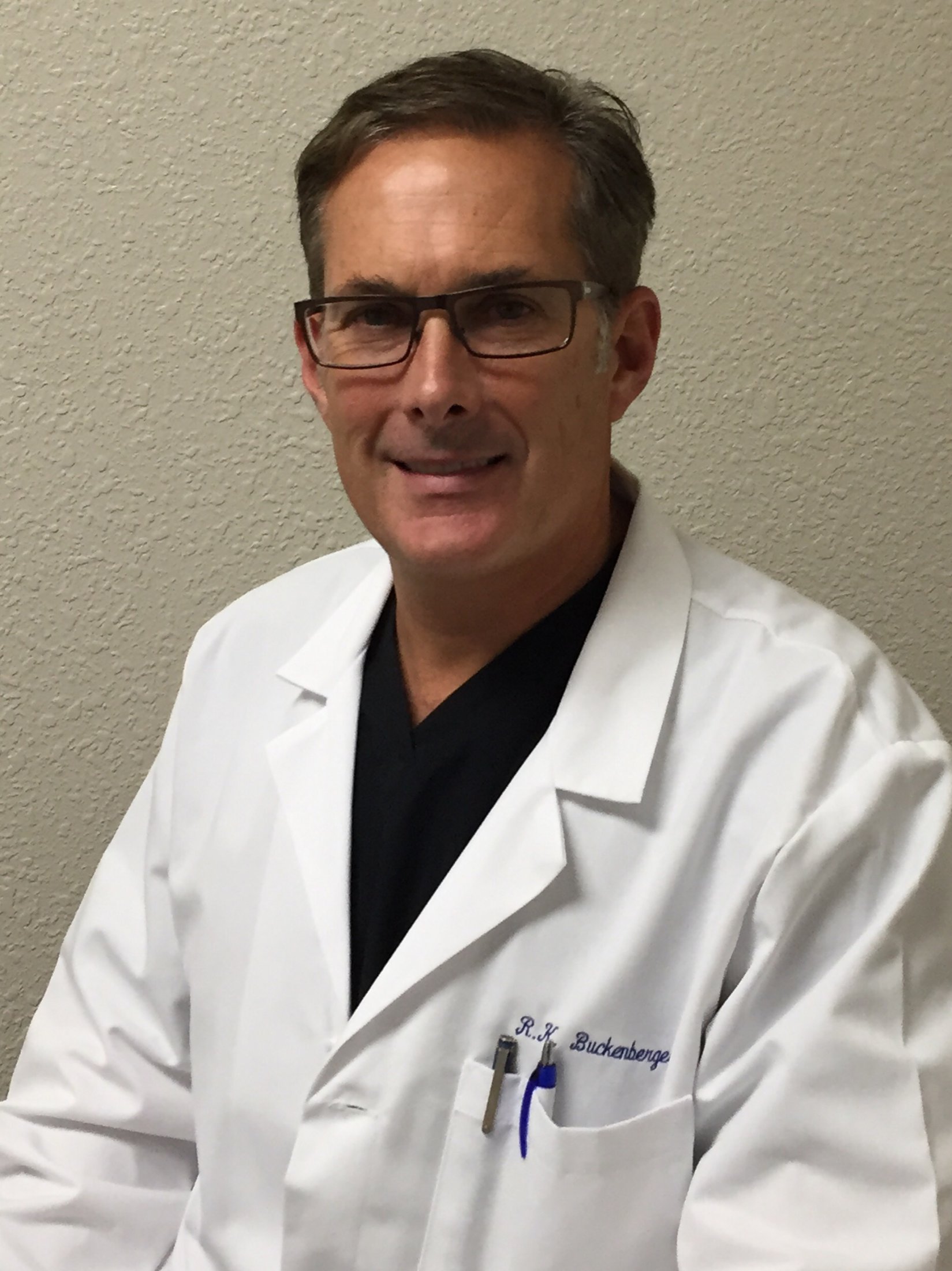 Dr. Buckenberger Fresno CA, Robert K. Buckenberger, DPM