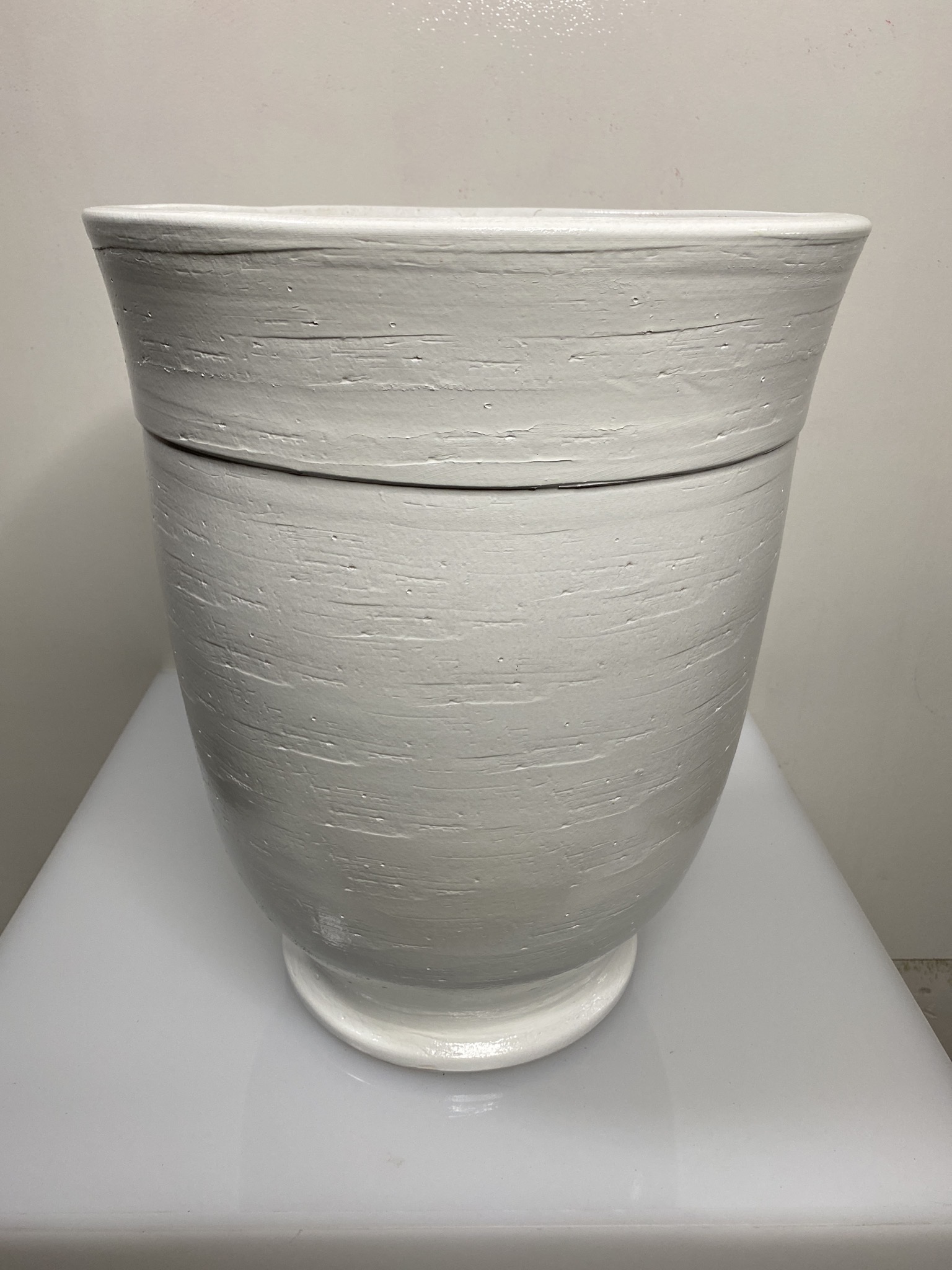 White Large Ceramic Planter 18″ x 15″ Dream Captured Event Design