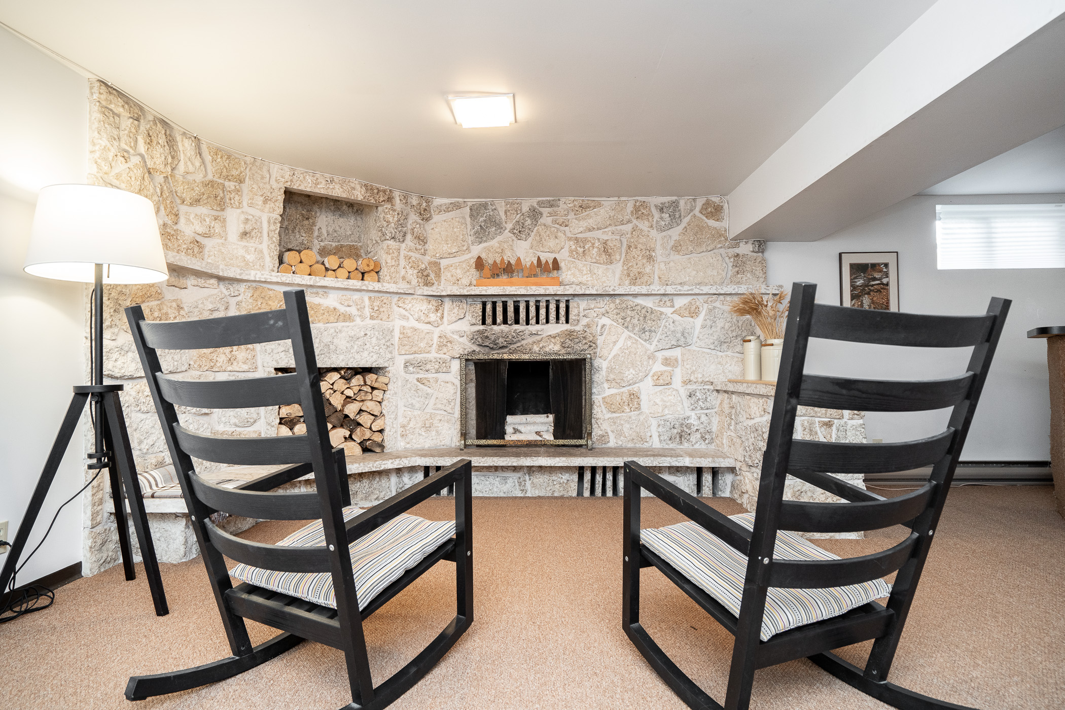 Golden Garden City Opportunity! Solid Straight WellBuilt 2STRY 4BD