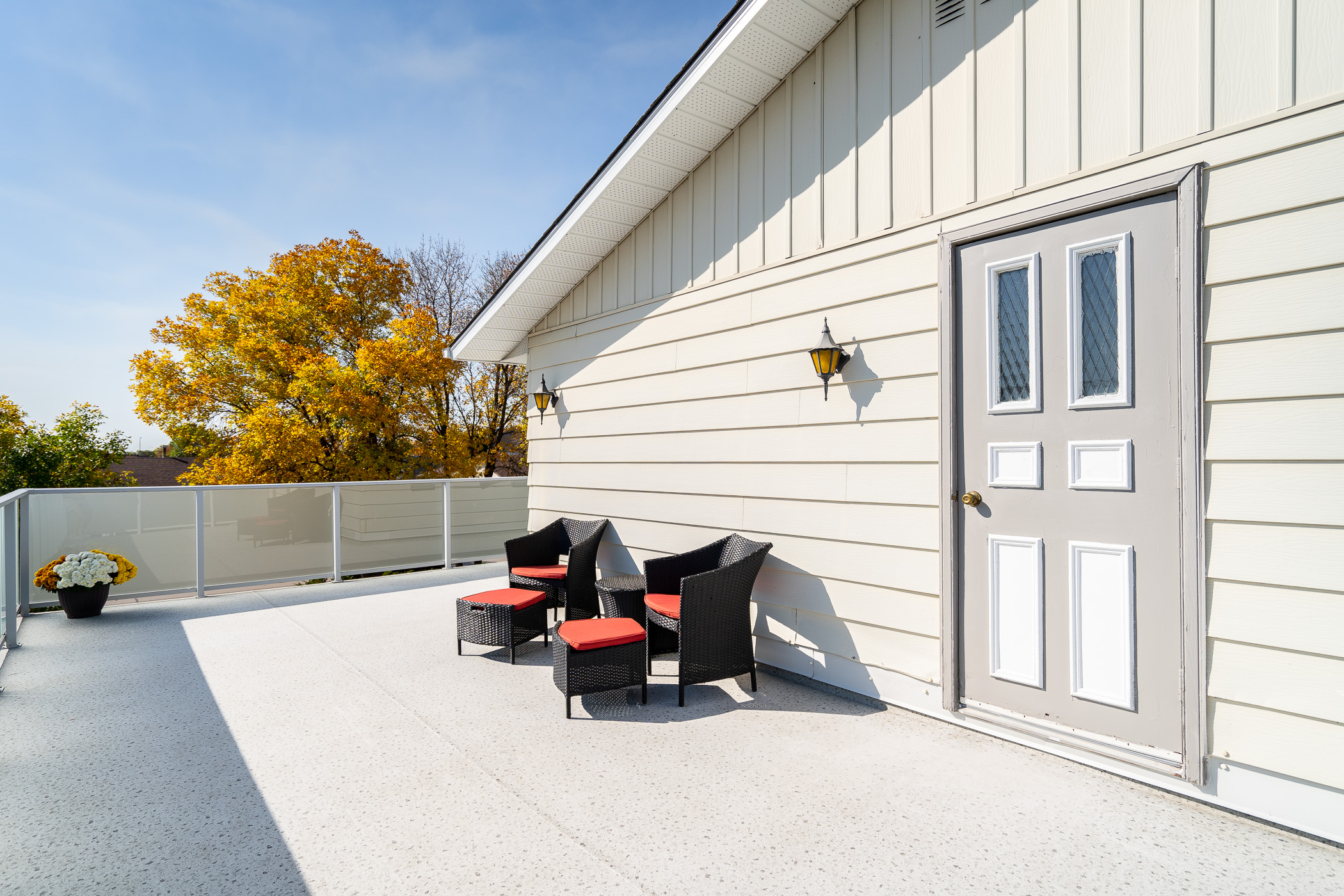 Golden Garden City Opportunity! Solid Straight WellBuilt 2STRY 4BD