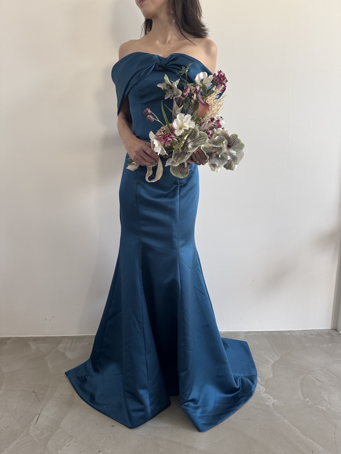 お色直し 披露宴 ドレスレンタル東京表参道 ネイビーグリーンマーメイド レンタルドレスのドレリッチ