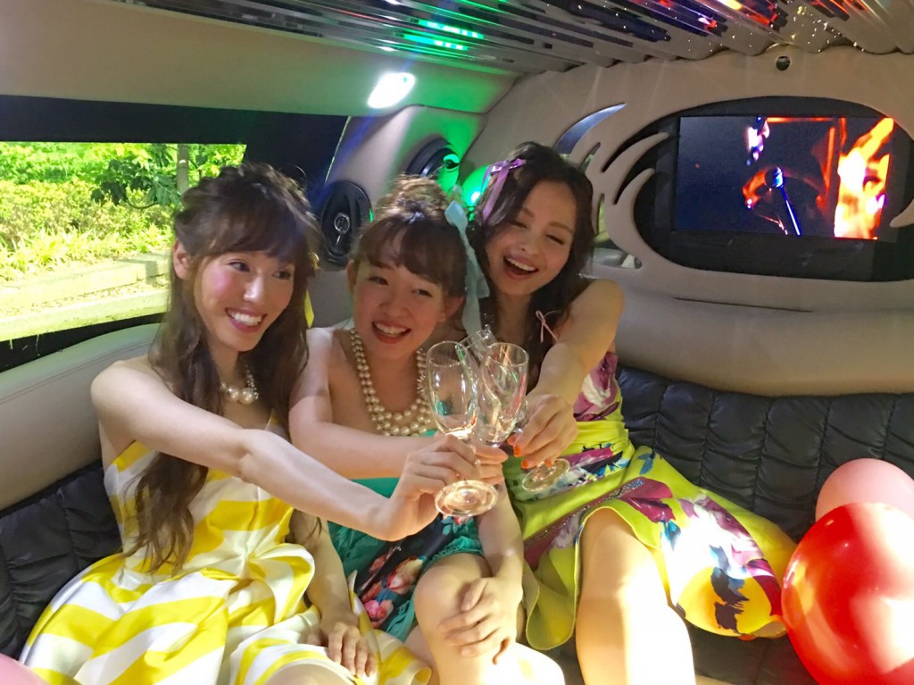 青山店☆リムジンサービス！！ レンタルドレスのドレリッチ