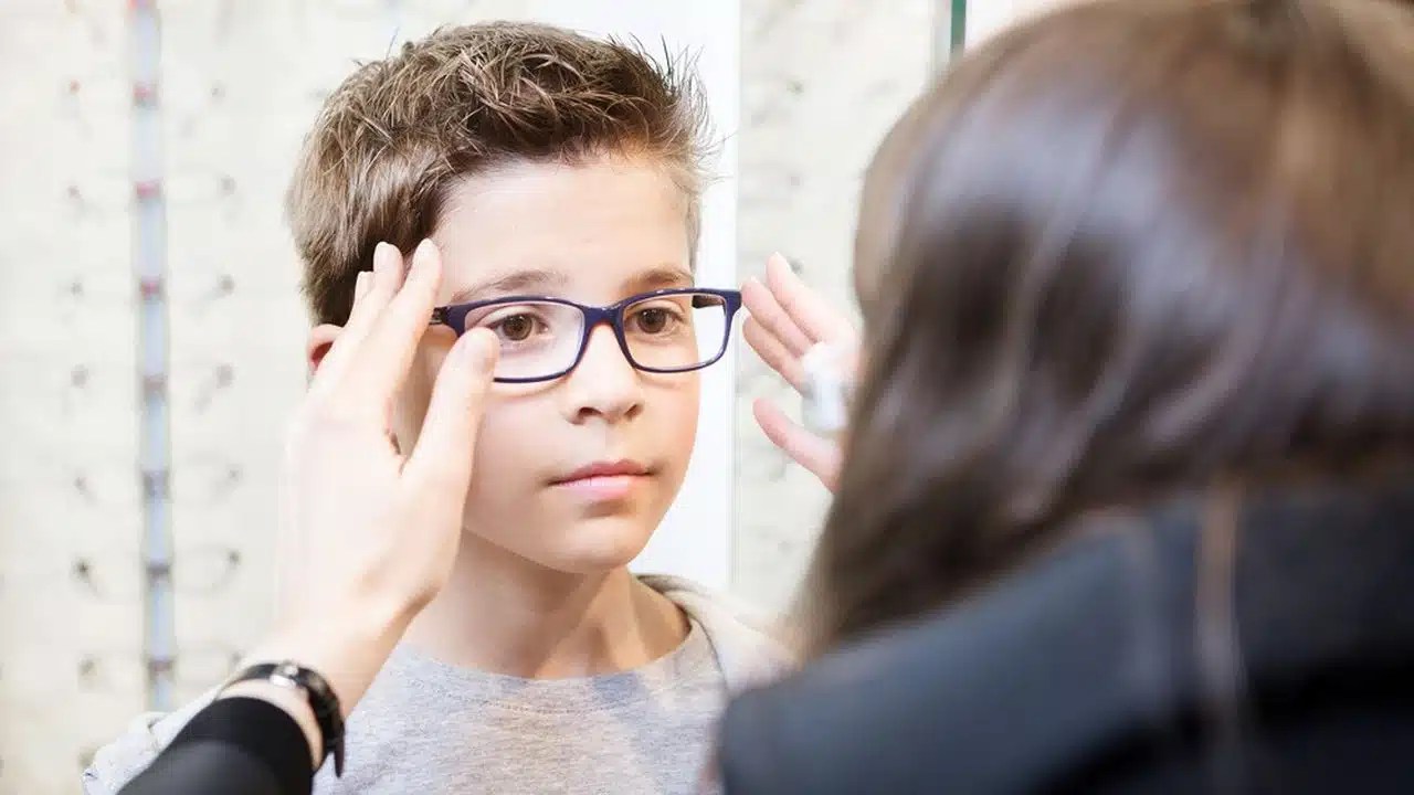 Nos conseils pour trouver un bon opticien pour enfant à Charentonle