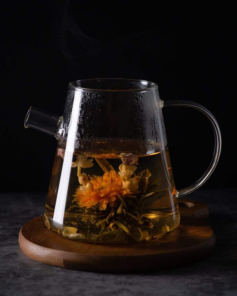 The Caffeine In Jasmine Tea & How It Compares To Other Drinks