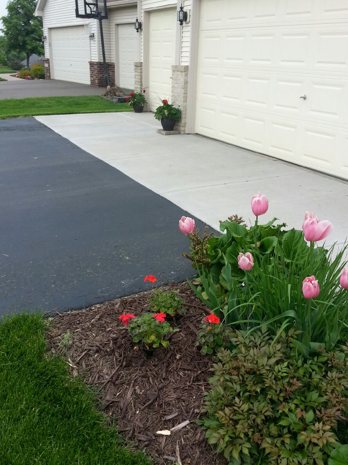 Minneapolis Concrete Driveways Concrete Aprons Asphalt Driveway